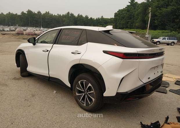 Lexus RZ 450e