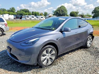 Tesla Model Y  2023 
