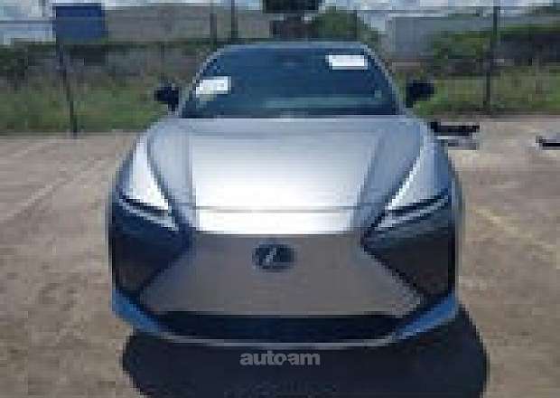 Lexus RZ 300