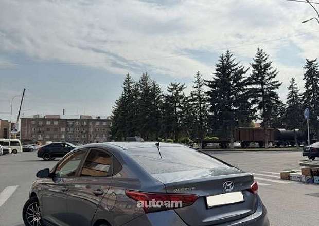 Hyundai Accent 2019 — լուսանկար 3