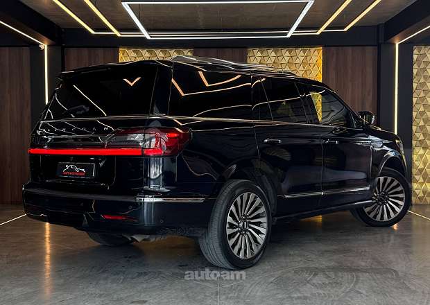 Lincoln Navigator