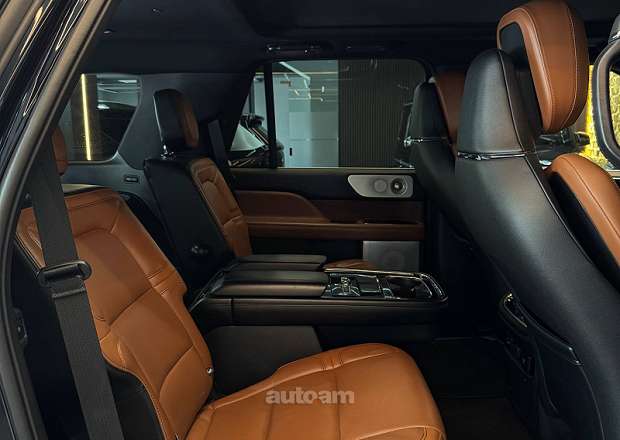 Lincoln Navigator