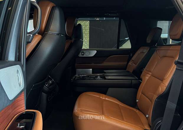 Lincoln Navigator