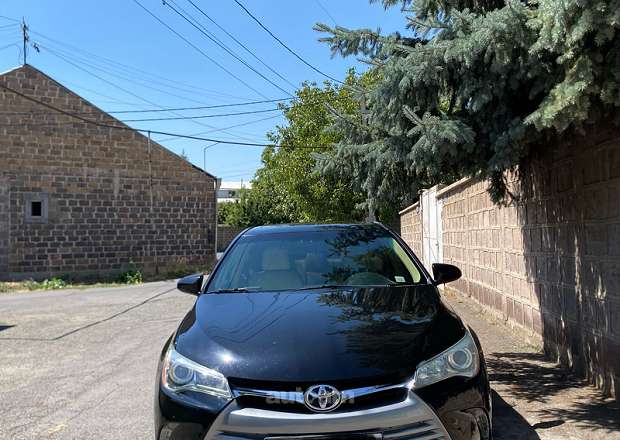 Toyota Camry 2015 — photo 3