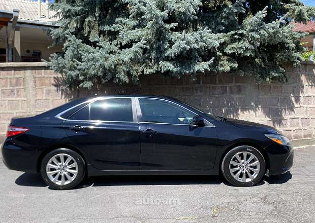 Toyota Camry 2015 — photo 4