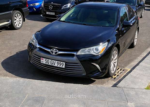 Toyota Camry 2015 — photo 1