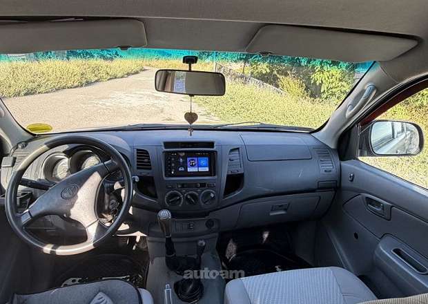 Toyota Hilux 2011 — լուսանկար 5