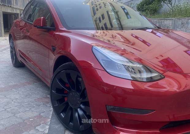 Tesla Model 3 2023 — լուսանկար 1