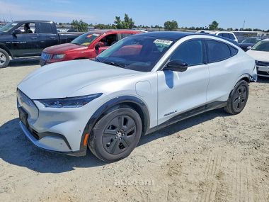Ford Mach-e  2022 