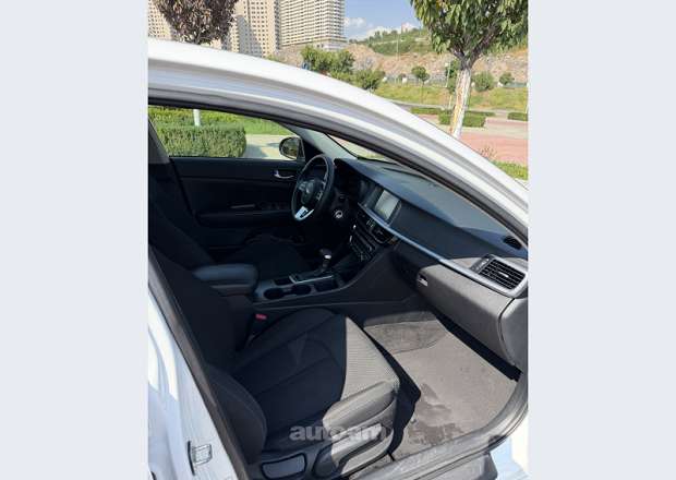 Kia Optima 2019 — լուսանկար 6