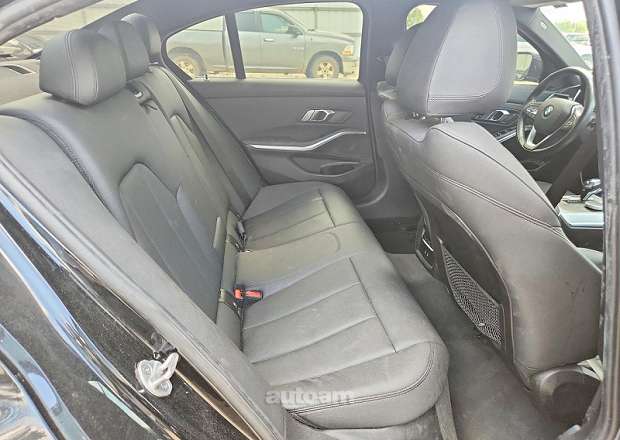BMW 330
