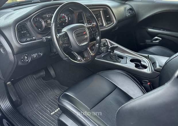 Dodge Challenger 2019 — լուսանկար 5