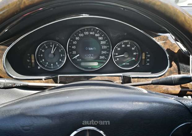 Mercedes-Benz CLS 500 2006 — լուսանկար 8