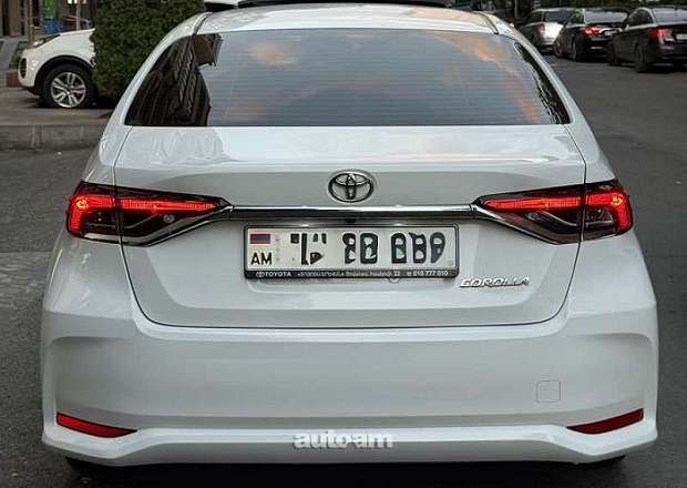 Toyota Corolla 2020 — լուսանկար 2