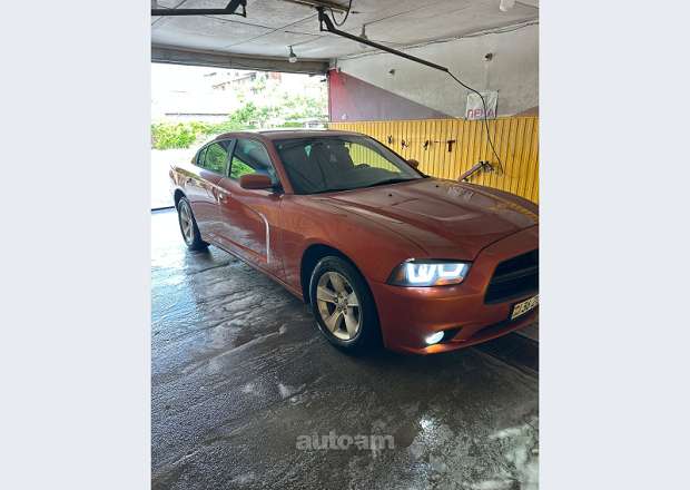 Dodge Charger 2011 — լուսանկար 2