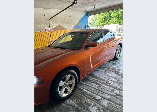 Dodge Charger 2011 — լուսանկար 6