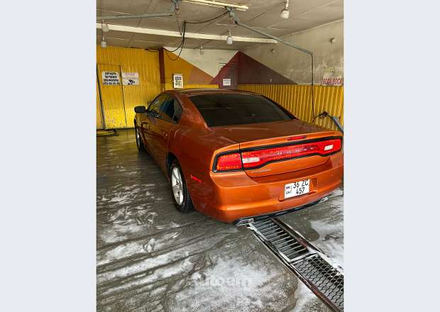 Dodge Charger 2011 — լուսանկար 5