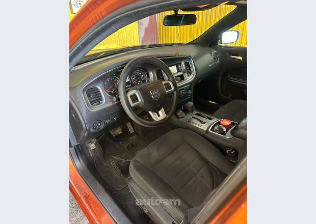 Dodge Charger 2011 — լուսանկար 9