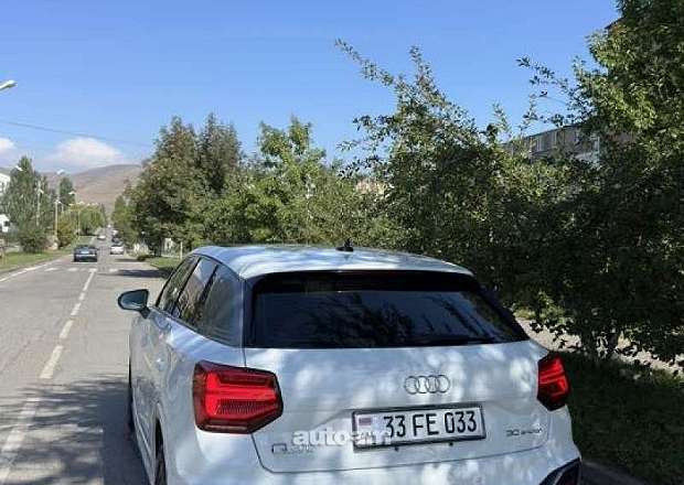 Audi Q2L e-tron 2022 — լուսանկար 7
