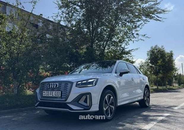 Audi Q2L e-tron 2022 — լուսանկար 2