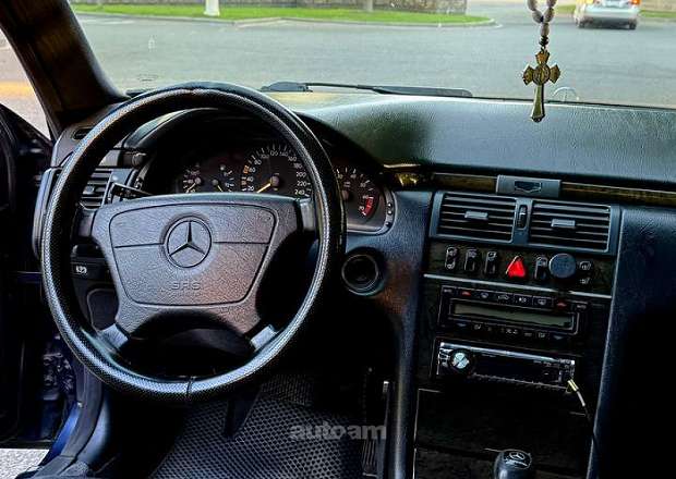 Mercedes-Benz E 320 1998 — լուսանկար 5