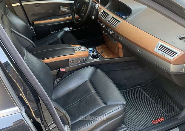 BMW 750 2005 — լուսանկար 6