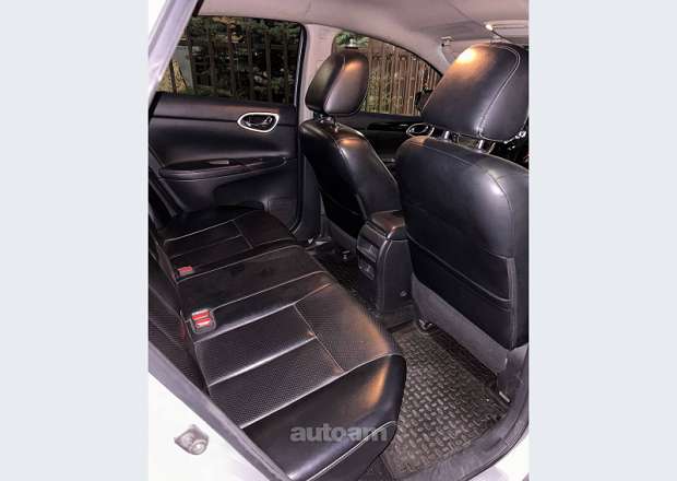 Nissan Sentra