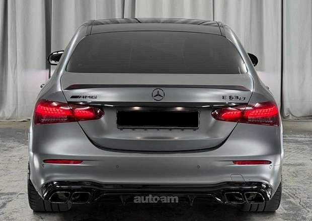 Mercedes-Benz E 63 AMG	