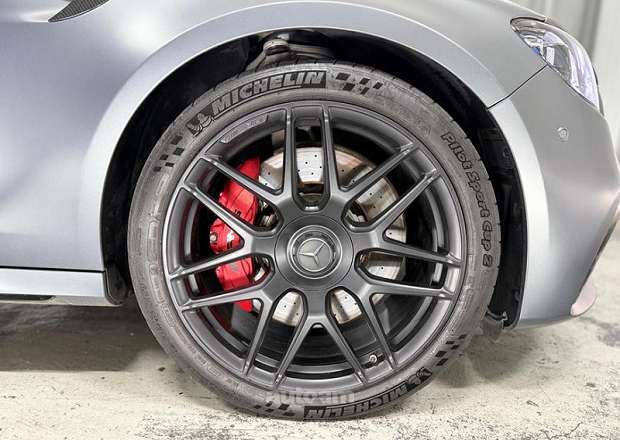 Mercedes-Benz E 63 AMG	
