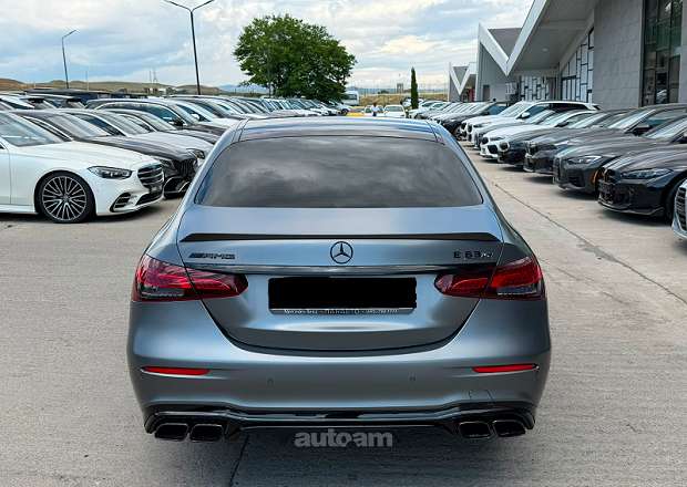 Mercedes-Benz E 63 AMG	