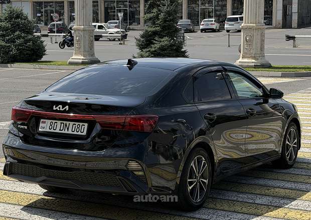 Kia Forte 2023 — լուսանկար 4