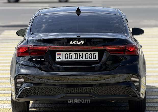 Kia Forte 2023 — լուսանկար 5
