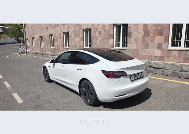 Tesla Model 3 2021 — լուսանկար 3