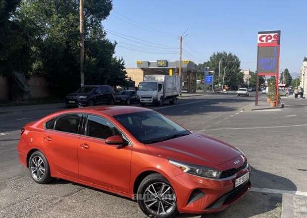 Kia Forte 2022 — լուսանկար 1