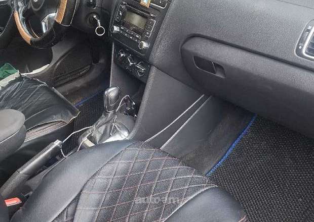 Volkswagen Polo 2012 — լուսանկար 5