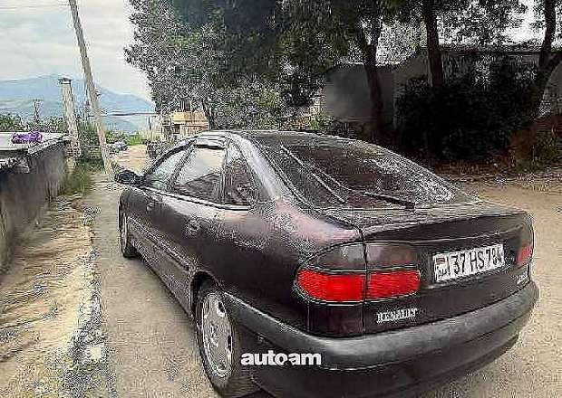 Renault Laguna 1994 — լուսանկար 3