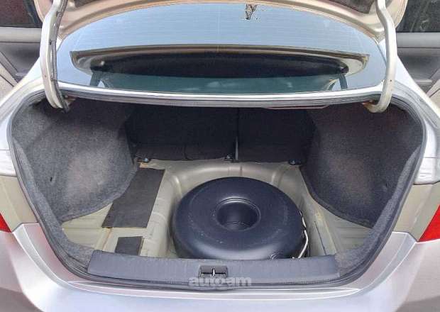 Nissan Sentra 2019 — photo 8