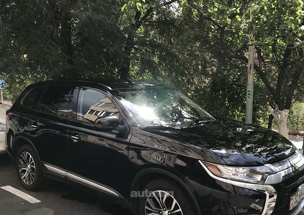 Mitsubishi Outlander 2018 — լուսանկար 9