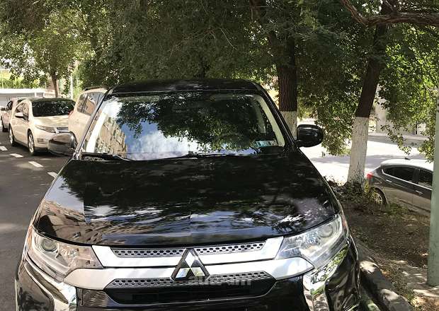 Mitsubishi Outlander 2018 — լուսանկար 8
