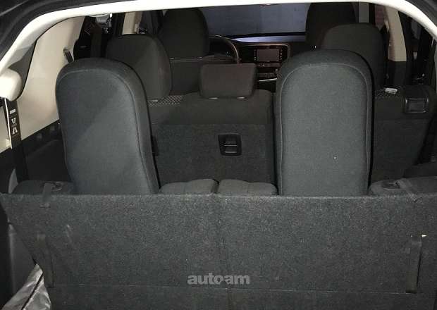 Mitsubishi Outlander 2018 — լուսանկար 5
