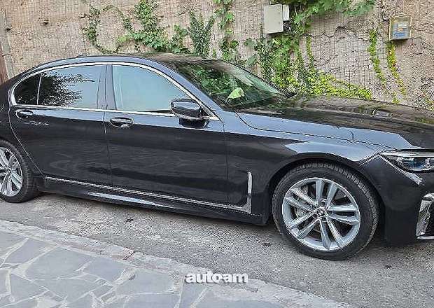 BMW 750 2017 — լուսանկար 1