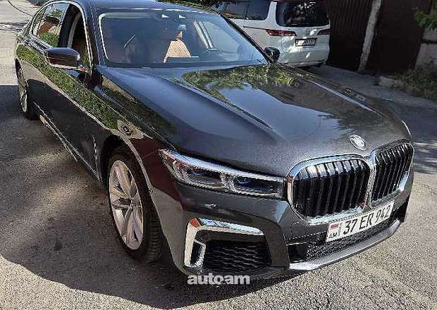 BMW 750 2017 — լուսանկար 4