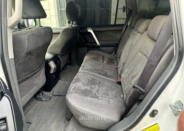 Toyota Land Cruiser Prado 2013 — լուսանկար 10
