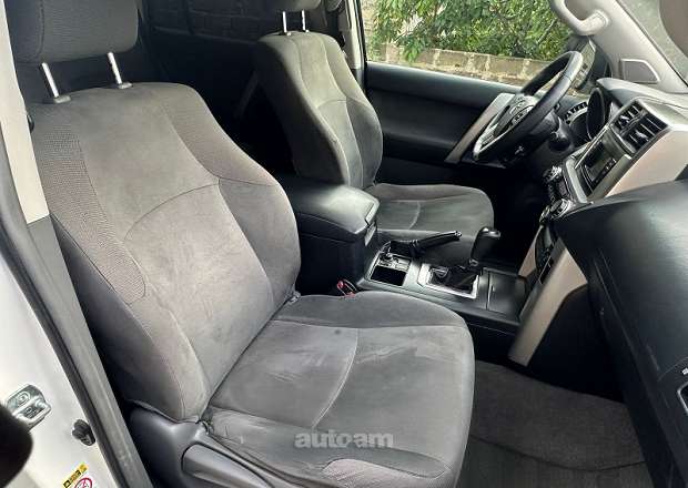 Toyota Land Cruiser Prado 2013 — լուսանկար 9