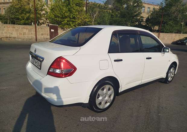 Nissan Tiida 2008 — լուսանկար 4