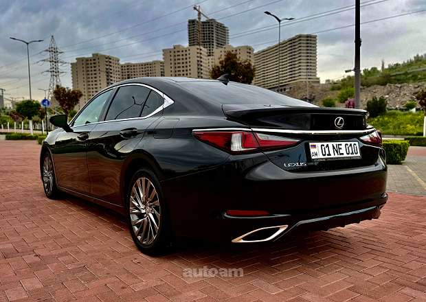 Lexus ES 250 2021 — լուսանկար 9