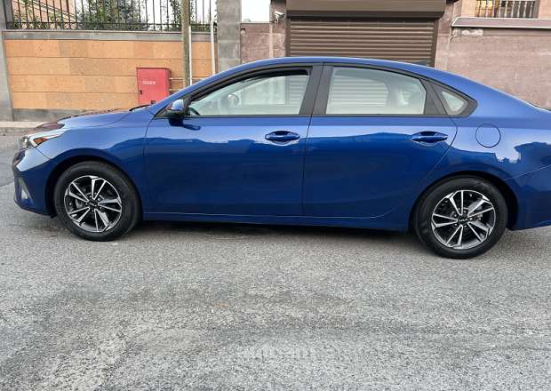 Kia Forte 2023 — լուսանկար 3