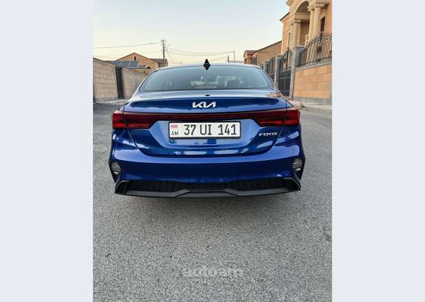 Kia Forte 2023 — լուսանկար 2