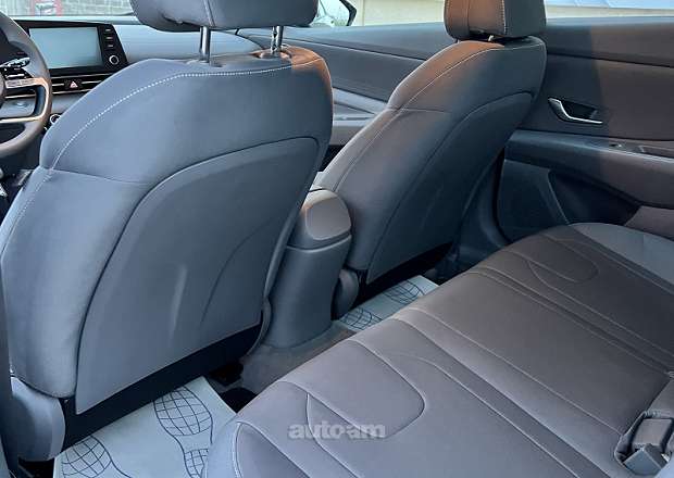 Hyundai Elantra 2022 — photo 7