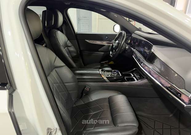 BMW i7 2023 — լուսանկար 5